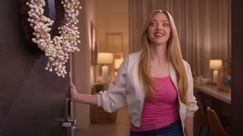 Amanda Seyfried as Karen Smith in new Walmart ad .